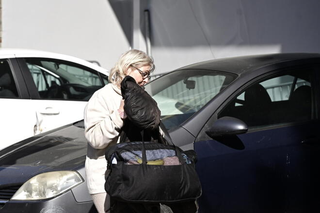 Παραδόθηκε η Ελένη Ζαρούλια 