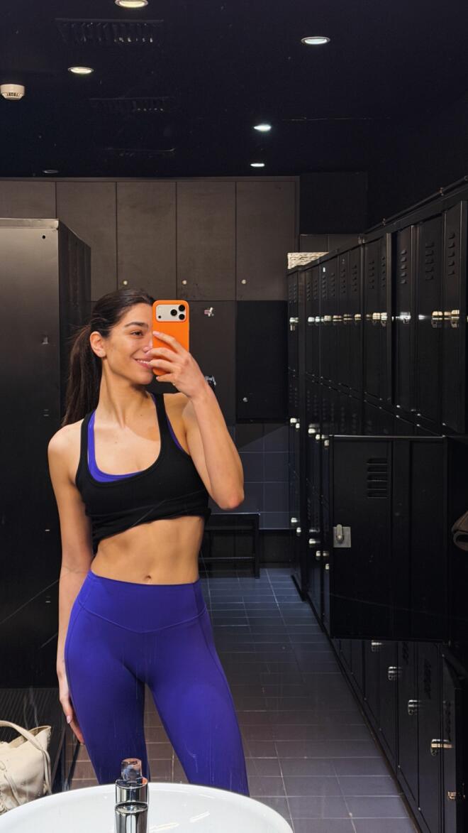 Η Μελίνα Νικολαΐδη «λιώνει» στη γυμναστική με τέλειο αθλητικό look!