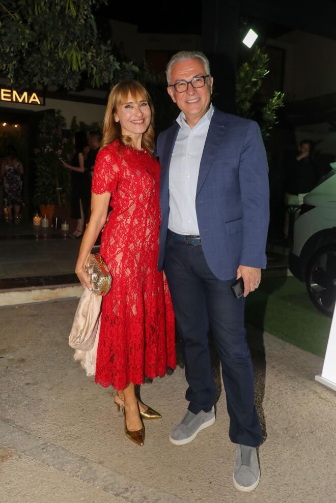 Μάρα Ζαχαρέα - Θεόδωρος Ρουσόπουλος