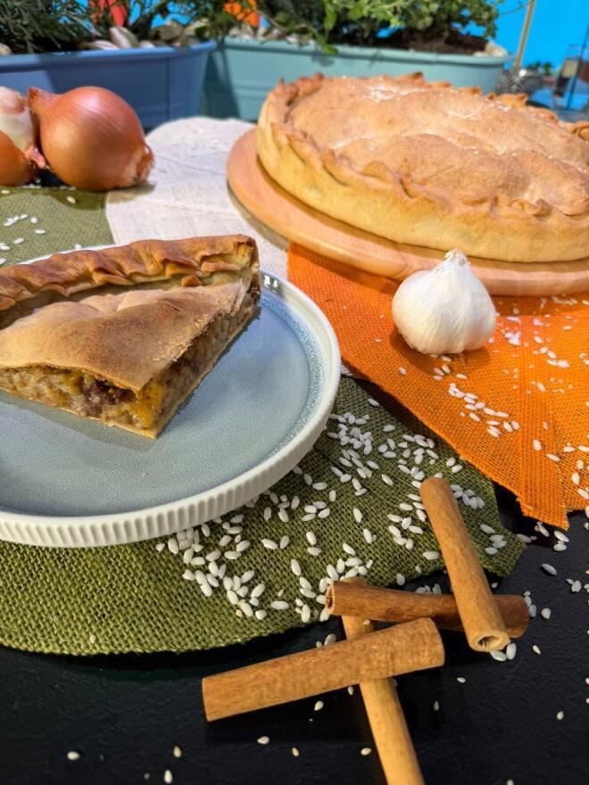 Κρεμμυδόπιτα- Ζαμπονοκασερόπιτα και κρεατόπιτα: Πώς να τις φτιάξεις