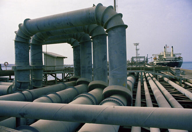 Τι Ιράν ανακοίνωσε ότι δε χτυπήθηκαν οι πετρελαϊκές εγκαταστάσεις στο νησί Χαργκ - φωτό αρχείου AP Images