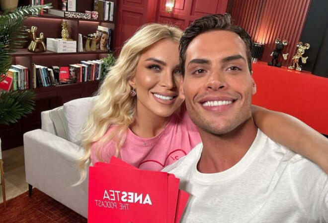 Κατερίνα Καινούργιου: Αυτός θα είναι ο κουμπάρος στο γάμο με τον Κουτσουμπή