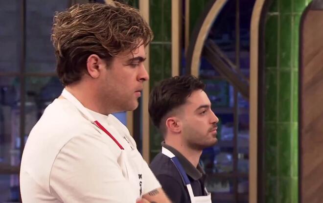 MasterChef 2026: Ο Πάνος είχε καλύτερο πιάτο και πήρε την αρχηγία από τον Πέτρο