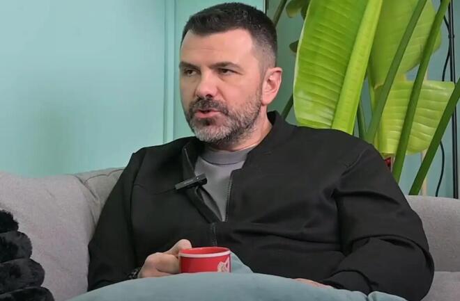 Γνωστός δημοσιογράφος: «Με τον πατέρα μου δεν έχω σχέσεις, με πλήγωσε πολύ»