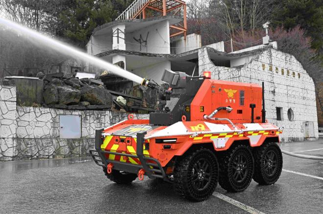 Hyundai: Το ρομπότ που σβήνει φωτιές 