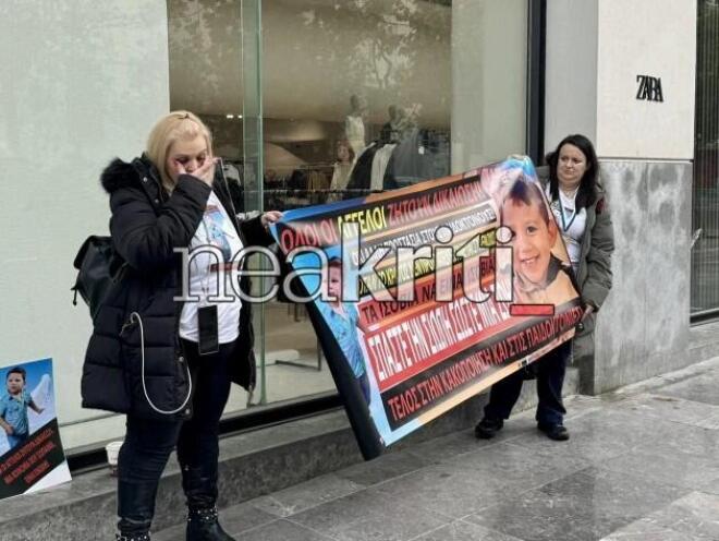 Θάνατος Άγγελου: «Δε με ρώτησε για το παιδί, αλλά αν έφαγαν τα σκυλιά»