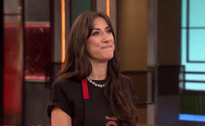 MasterChef 2026: Η Μενεξιά είχε καλύτερο πιάτο από τη Φωτεινούλα και παρέμεινε στον διαγωνισμό