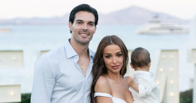 Αλμπέρτο Μποτία - Ελένη Φουρέιρα στη βάπτιση του γιου τους, Ερμή