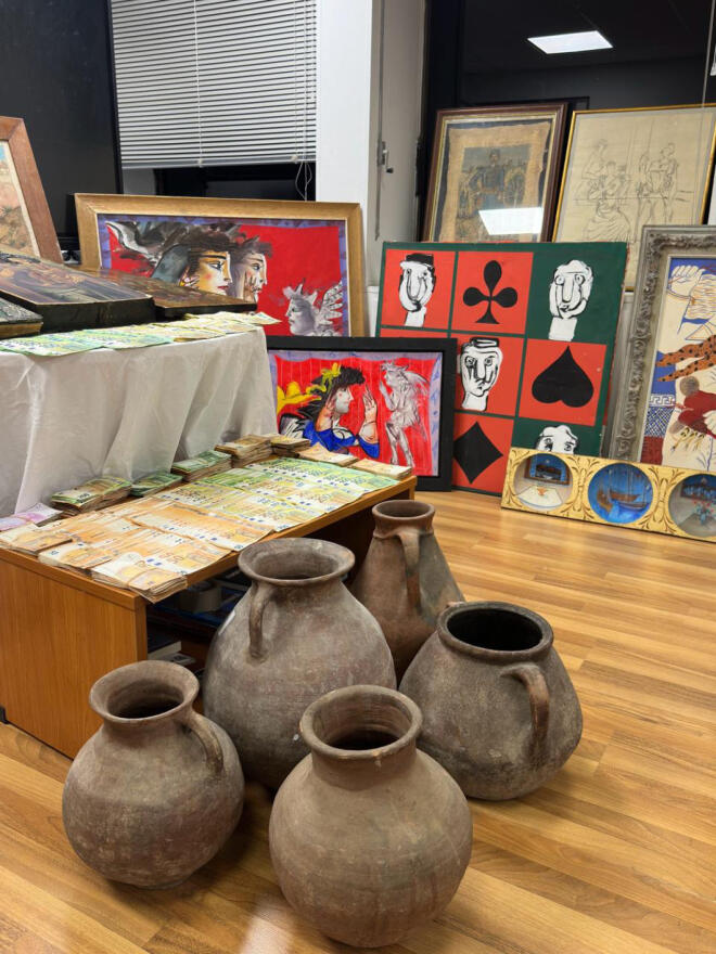 Τσαγκαράκης: Κατασχέθηκαν 300 πίνακες αλλά μόνο οι 7 είναι γνήσιοι