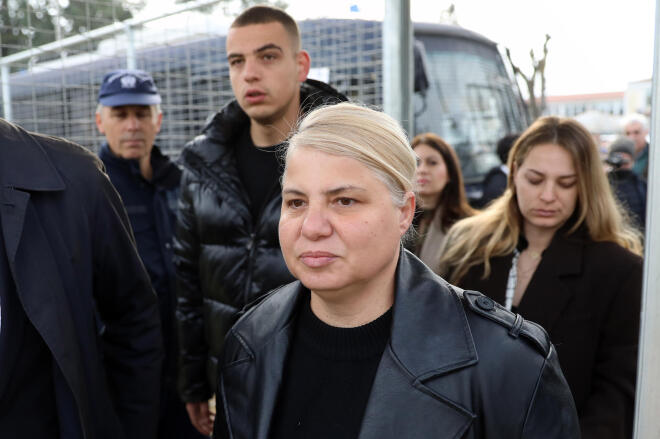 Η μητέρα της Κλαούντια - Intimenews