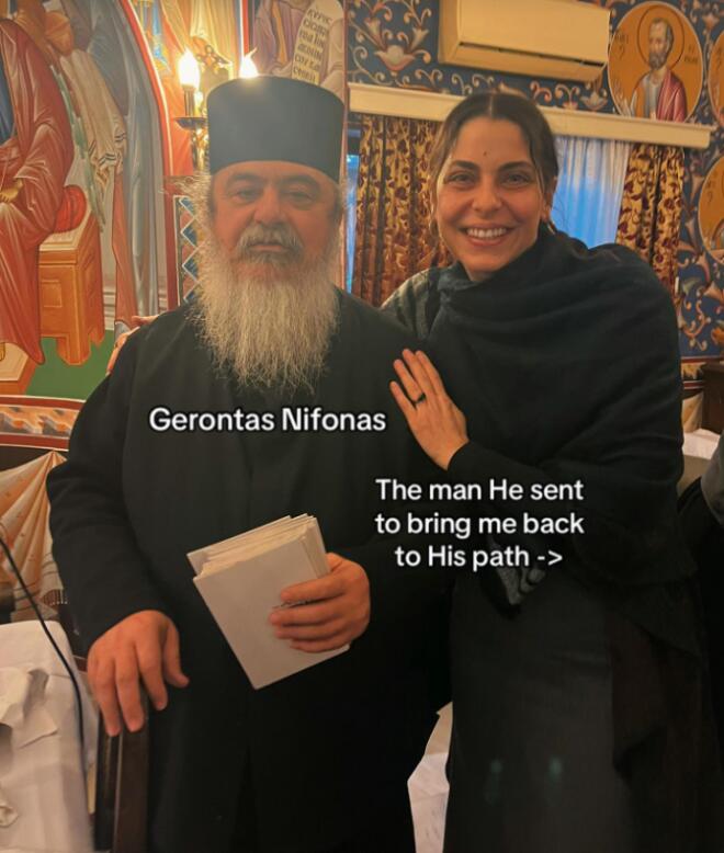 Η Μυριέλλα Κουρεντή σε μια από τις εικόνες στο τελευταίο της βίντεο στο TikTok