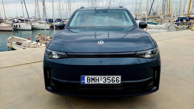 Δοκιμάζουμε το νέο Leapmotor C10 REEV