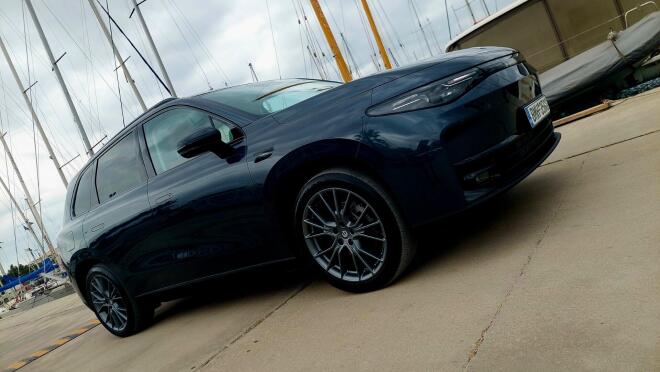 Δοκιμάζουμε το νέο Leapmotor C10 REEV