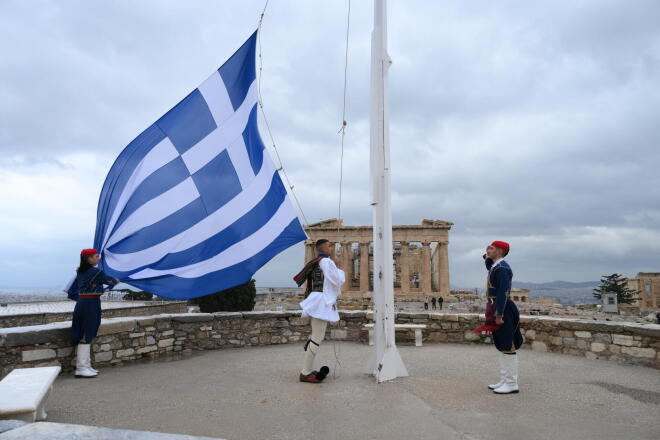 25η Μαρτίου έπαρση της σημαίας στην Ακρόπολη 1