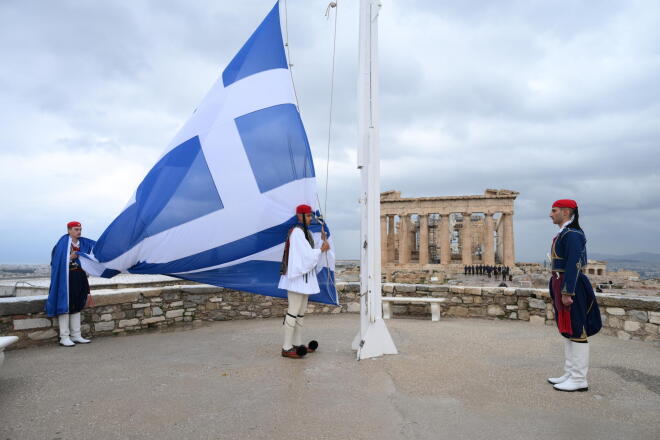 25η Μαρτίου έπαρση της σημαίας στην Ακρόπολη 4