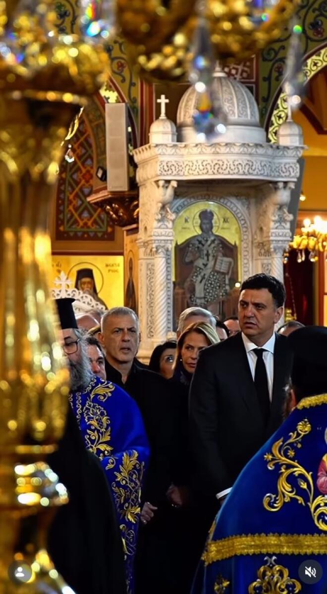 Κικίλιας - Μπαλατσινού: Με τον γιο τους στην παρέλαση της 25ης Μαρτίου