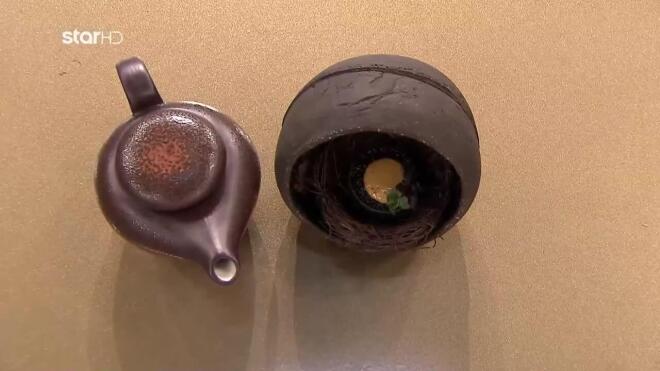 Το πιάτο αντιγραφής δια χειρός Αγγελικής Χαραμή