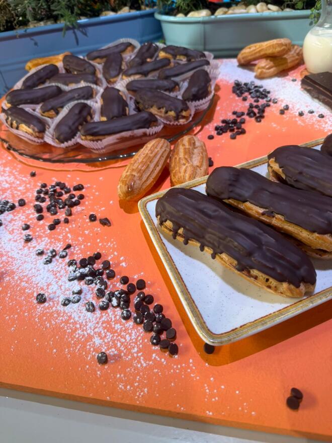 Ο Γιώργος Ρήγας έφτιαξε το απόλυτο σοκολατένιο γλυκό για το Σαββατοκύριακο