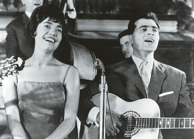 Η Μαρινέλλα με τον Στέλιο Καζαντζίδη