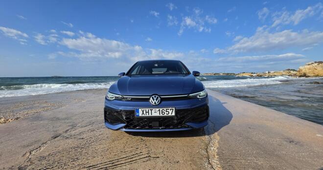 Δοκιμή: VW Golf 1.5 eTSI DSG 150PS R-line 