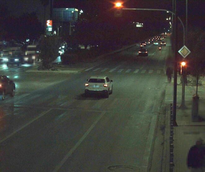 Παραβίαση ερυθρού σηματοδότη που κατέγραψε κάμερα AI 