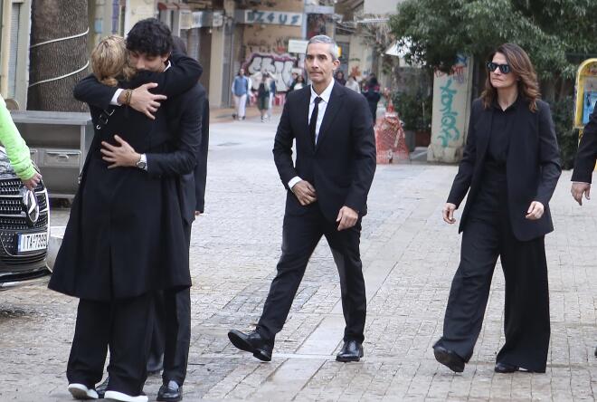 Όλα τα βλέμματα στην Τζωρτζίνα - Η πιο δύσκολη στιγμή της ζωής της