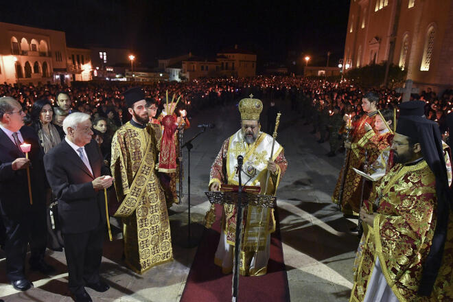 Σαϊτοπόλεμος στην Καλαμάτα την Κυριακή του Πάσχα/ Eurokinissi Bασίλης Κουτρουμάνος