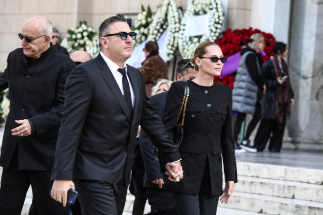 Ο Αντώνης Ρέμος με την Υβόννη Μπόσνιακ / Eurokinissi