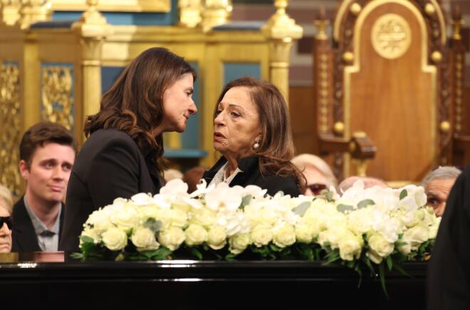 Κηδεία Μαρινέλλας: Τζωρτίνα Σερπιέρη- Χάρις Αλεξίου/ NDP PHOTO