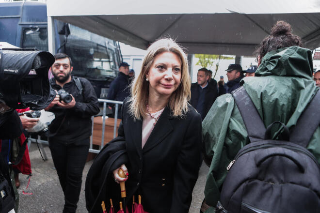 «Η Μάρθη έχει σήμερα γενέθλια, συλλάβετέ με», φώναζε η Μαρία Καρυστιανού στην πρόεδρο του δικαστηρίου - Eurokinissi