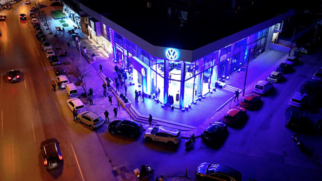 VW T-Roc: Στα εγκαίνια νέου καταστήματος στην Θεσσαλονίκη