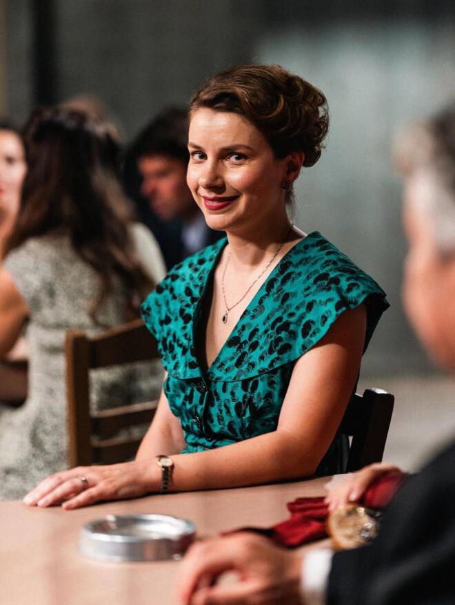 Η Νάνσυ Μπούκλη πρωταγωνιστεί στη σειρά «Το Σπίτι Δίπλα στο Ποτάμι»