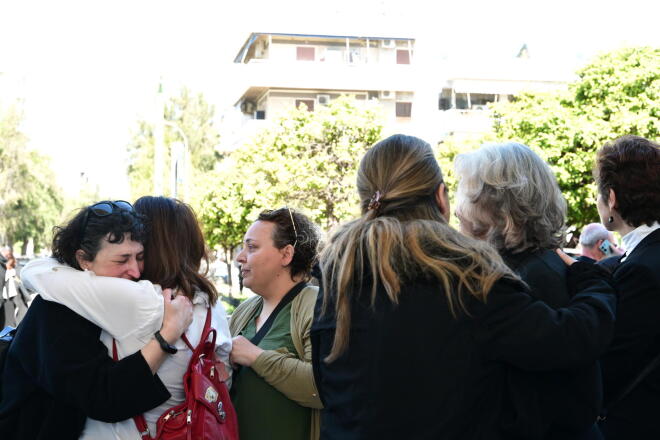 Η σύντροφος του Βασίλη Ρίζου απαρηγόρητη - Eurokinissi