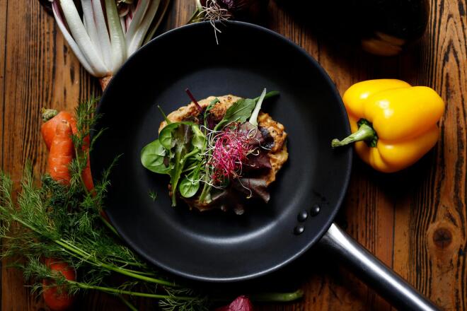 Πάσχα και νηστεία: Η φυτική διατροφή που συνιστούν οι ειδικοί υγείας