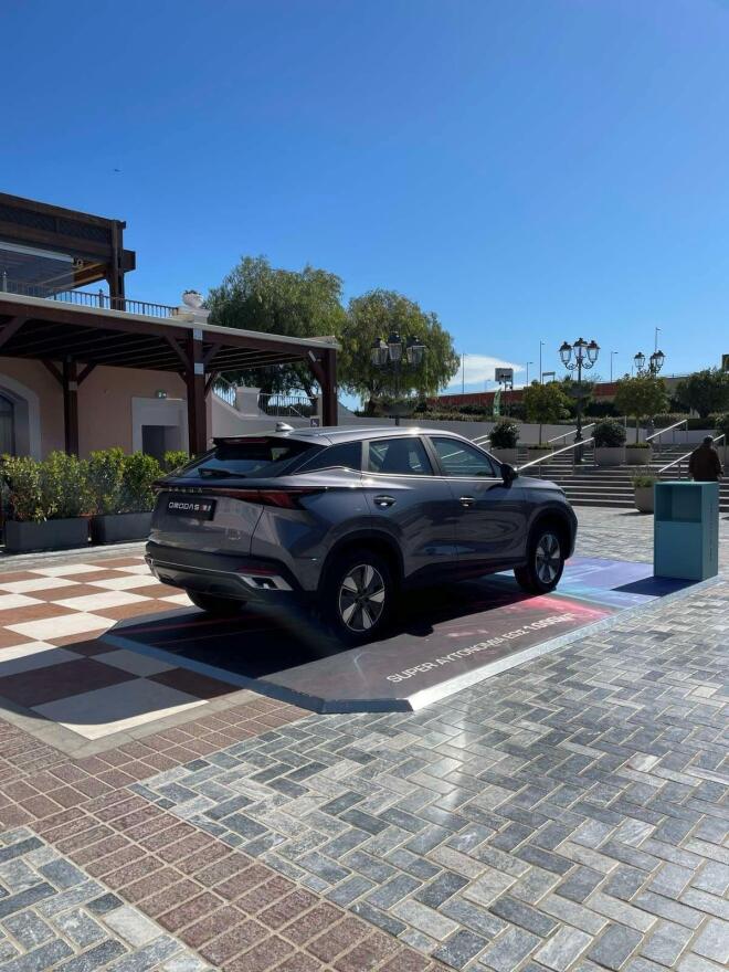 OMODA 5 SHS-H: Που μπορείτε να το δείτε μαζί με τα...ψώνια σας  