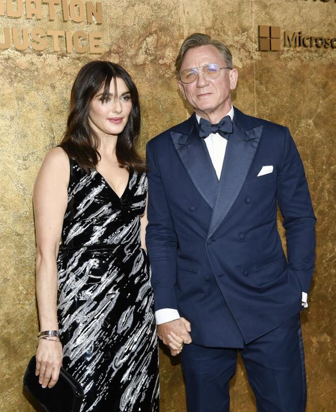 Η Ρέιτσελ Βάις κι ο Ντάνιελ Κρεγκ χέρι χέρι σε event στη Νέα Υόρκη το 2023 