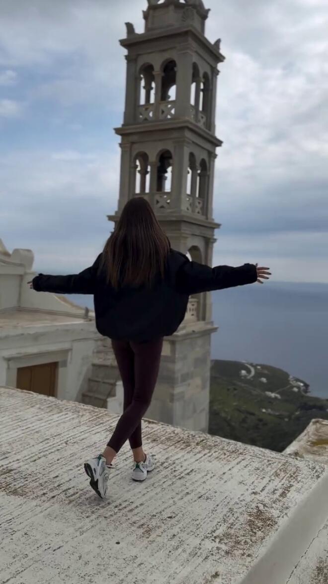 Η Μαρία Αντωνά στο όμορφο χωριό της Καρδιανής