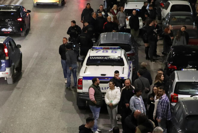 νέος κόσμος ανάσταση αστυνομική παρουσία 2