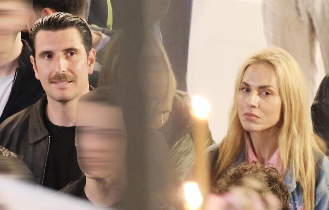 Ντορέττα - Γεροντιδάκης: Ερωτευμένοι στον Επιτάφιο της Μυκόνου