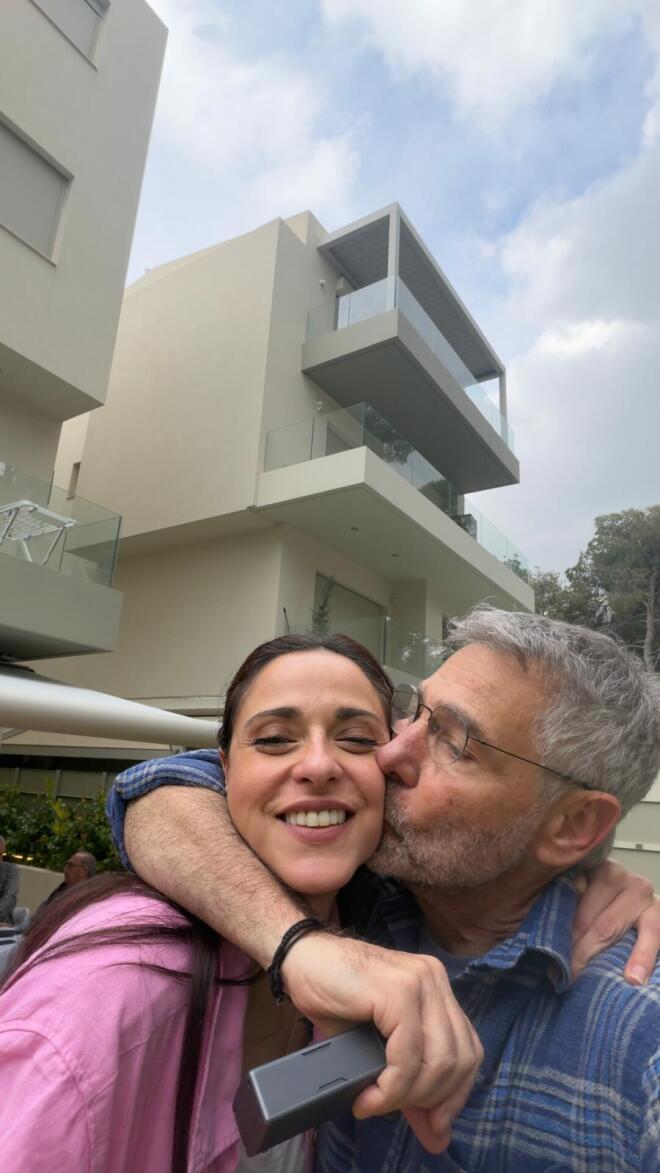 Θοδωρής Αθερίδης - Σμαράγδα Καρύδη: Ποζάρουν μαζί μετά τον χωρισμό