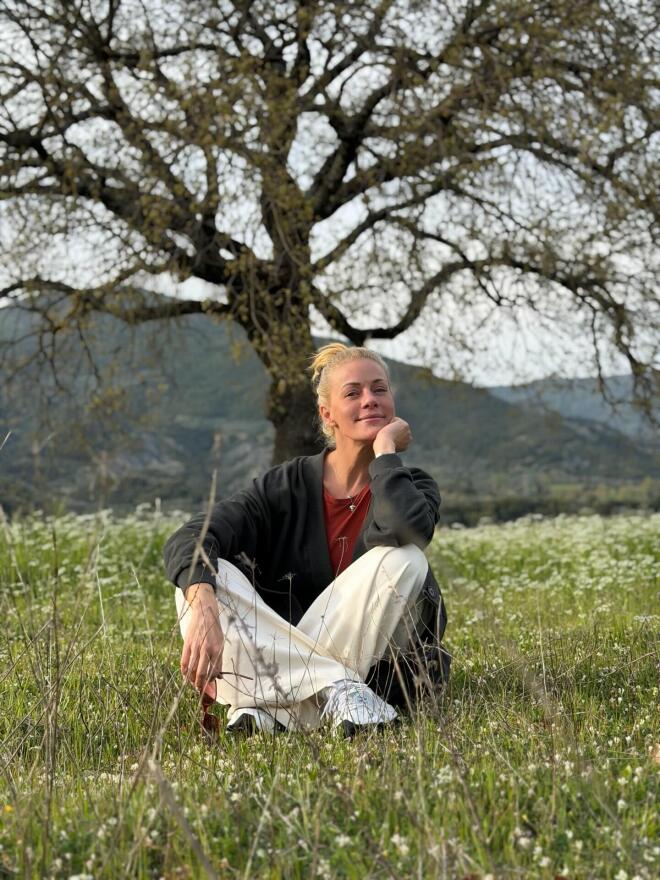 Ζέτα Μακρυπούλια: Ευτυχισμένη που αυτό το Πάσχα επέστρεψε στις ρίζες της!