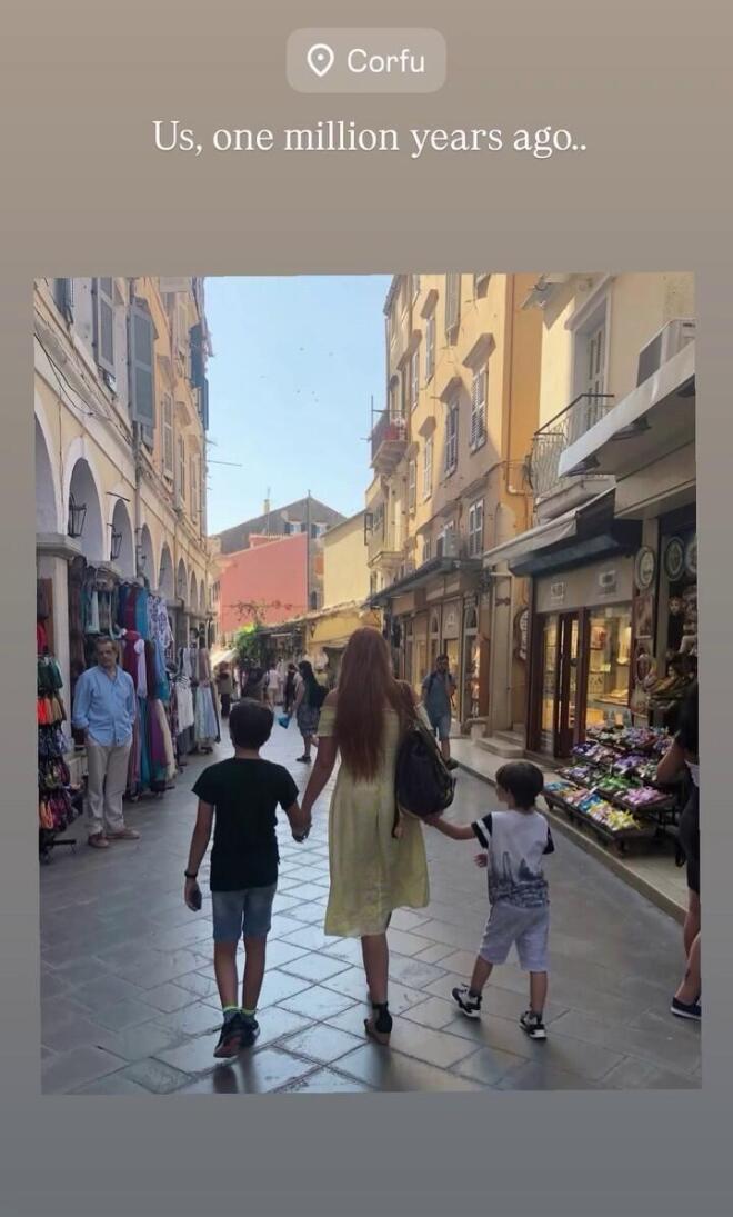 Σίσσυ Χρηστίδου: Τότε με τους γιους της...