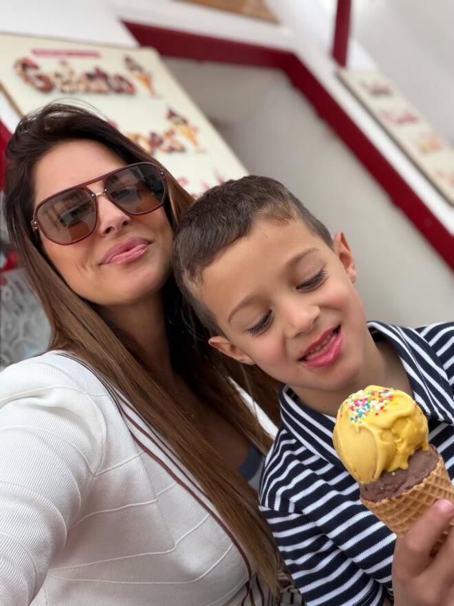 Φίλιππος Μιχόπουλος - Κωνσταντίνα Ευριπίδου: Πάσχα στη Μύκονο