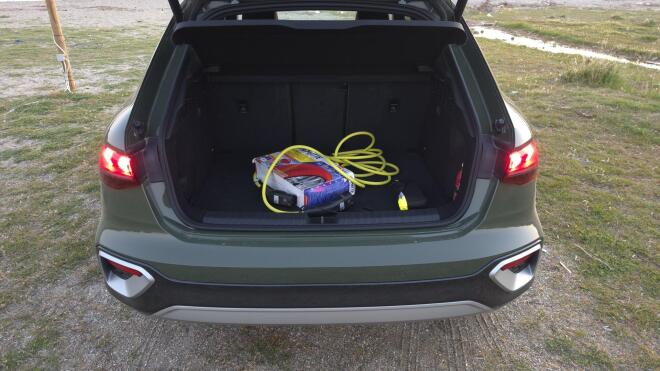 Test drive: Στο τιμόνι του Audi A3 Allstreet TFSIe Stronic 204 PS 