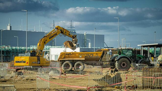 VW Crafter: Σε νέες εγκατστάσεις θα κατασκευάζεται το ηλεκτρικό μοντέλο 