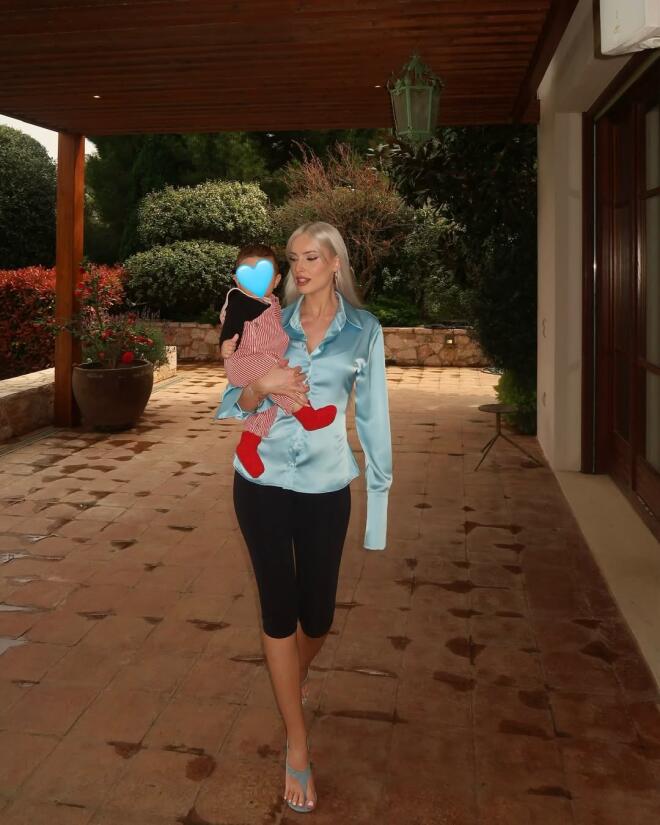 Light - Άννα Θεοδωρίδη: Φωτογραφίζονται με τον έξι μηνών γιο τους