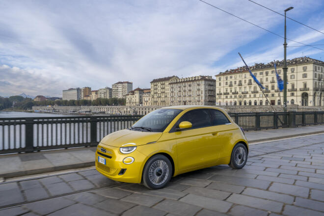 FIAT 500 Hybrid: Δείτε αναλυτικά τις εκδόσεις και τις τιμές 