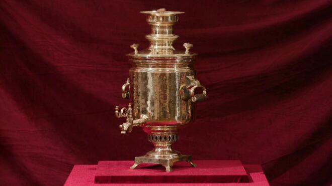 CASH OR TRASH: Ένα μικρό σετ με ουράνιο εντυπωσιάζει τον Δεμερτζή