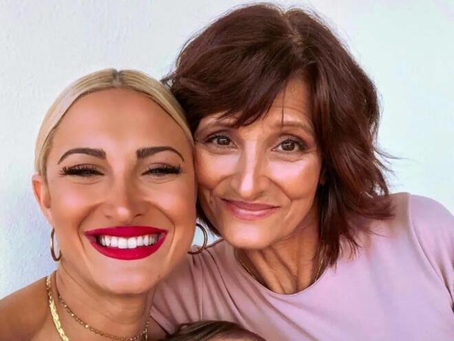 Η Ιωάννα Τούνη με τη μητέρα της