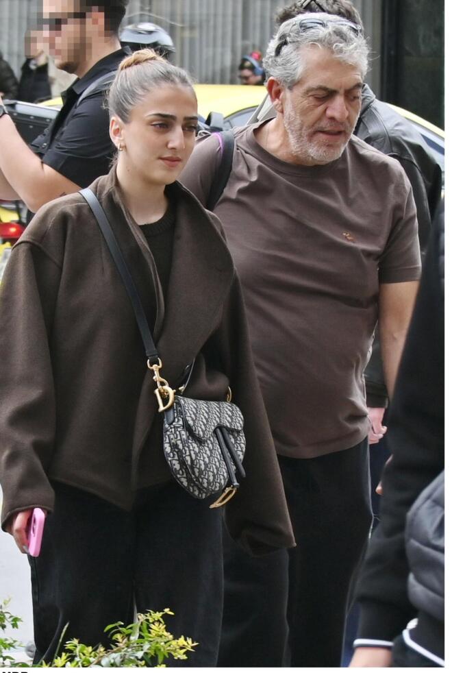 Ο Κούλλης Νικολάου με την κόρη του Ελένη, φωτογραφία από NDP